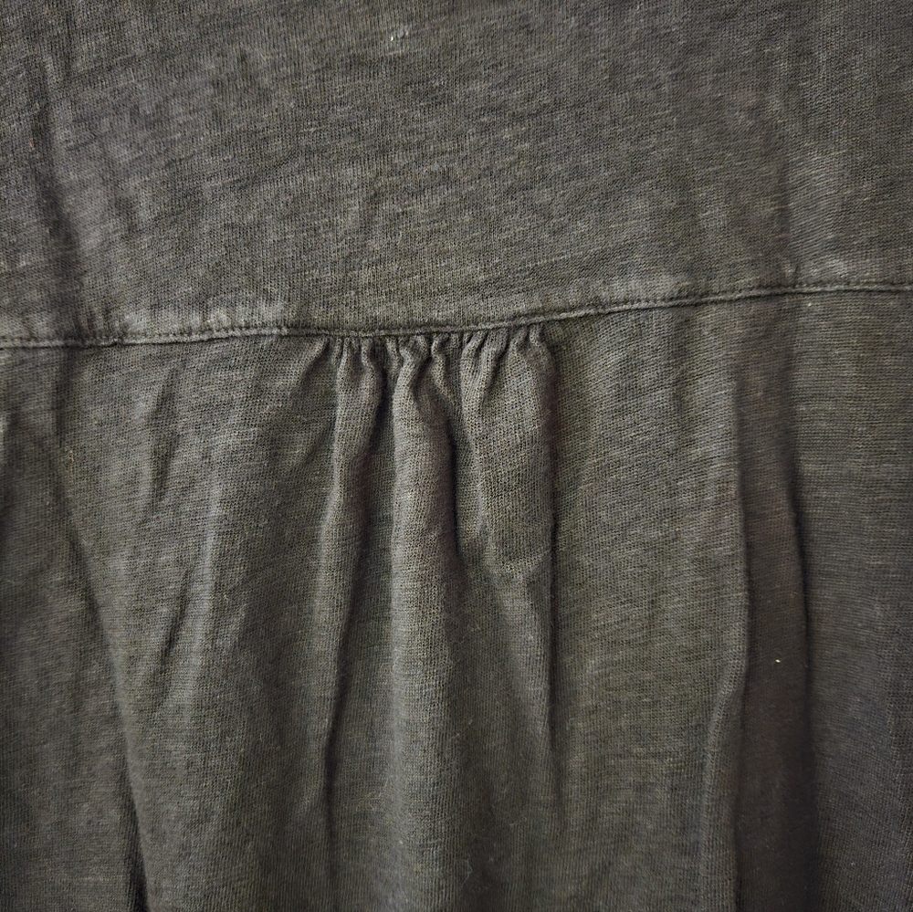 Chicos Black V-Neck Top With Design - Picture 4 of 5